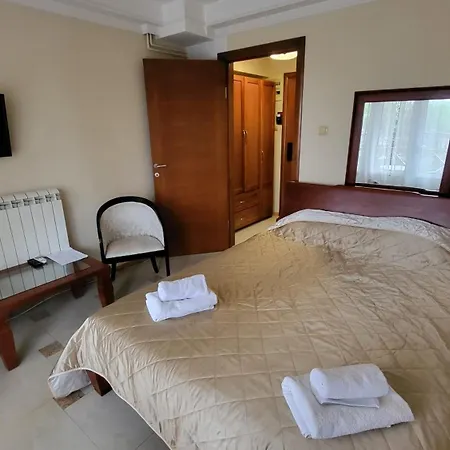 Апартаменты Sunny Hill & Aqua Park *