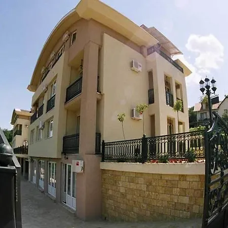 Sunny Hill & Aqua Park Врнячка-Баня