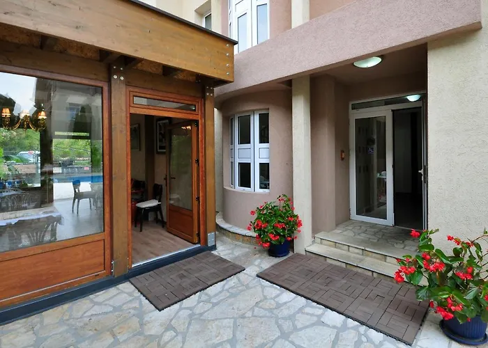 Sunny Hill & Aqua Park