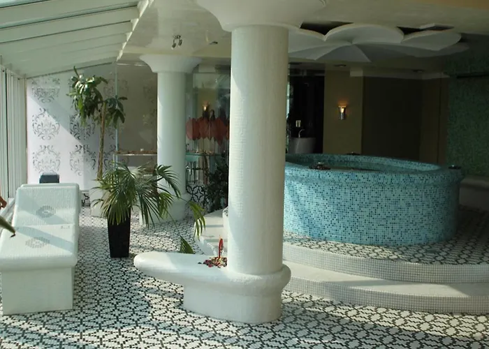 Sunny Hill & Aqua Park