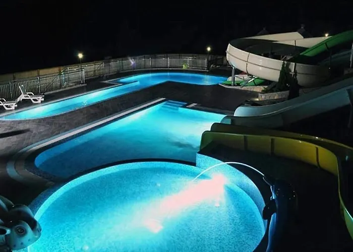 דירה Sunny Hill & Aqua Park *