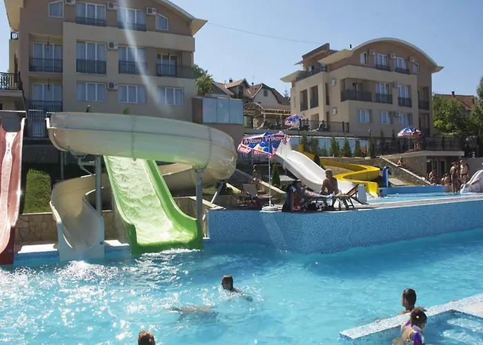 Sunny Hill & Aqua Park דירה *