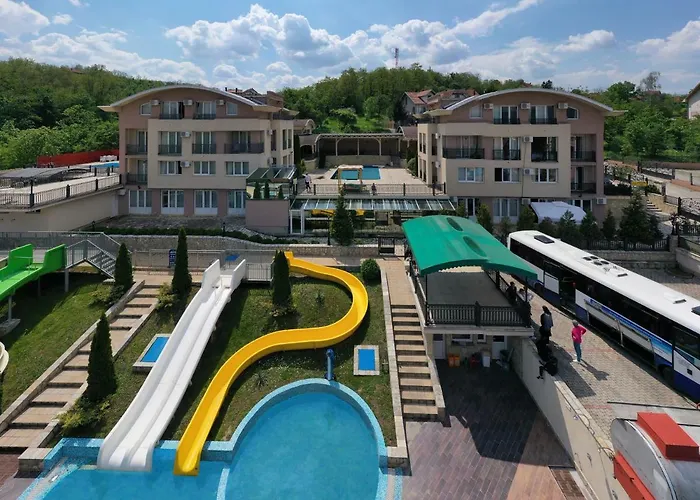 Sunny Hill & Aqua Park